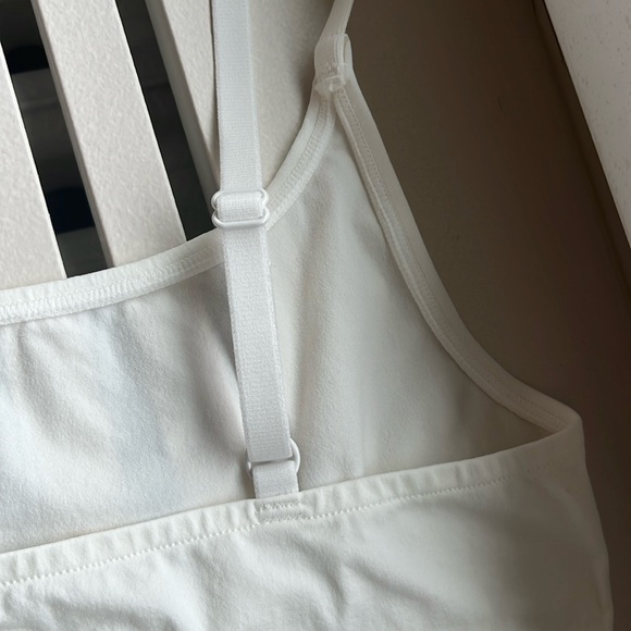Alo Yoga sheer glow bra ivory color medium size - Picture 7 of 8